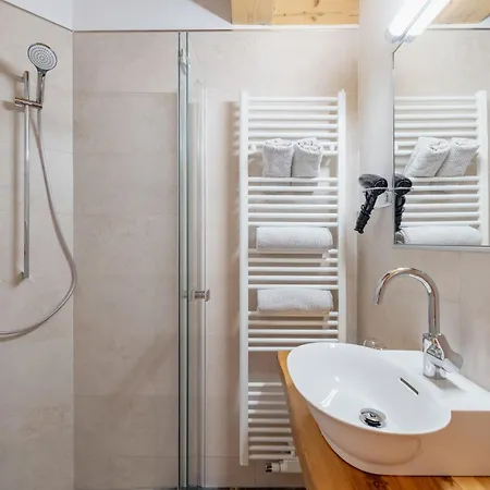 Affittacamere Schullerhof 3*