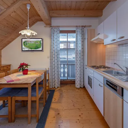 Schullerhof Hermagor-Pressegger See