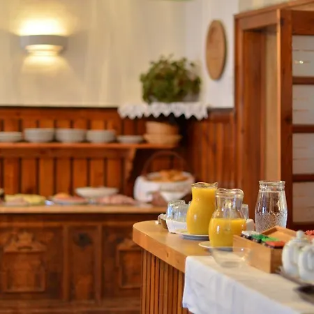 Schullerhof 3*