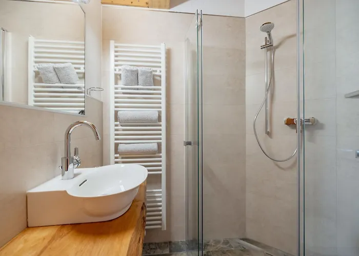 Schullerhof 3* Hermagor-Pressegger See