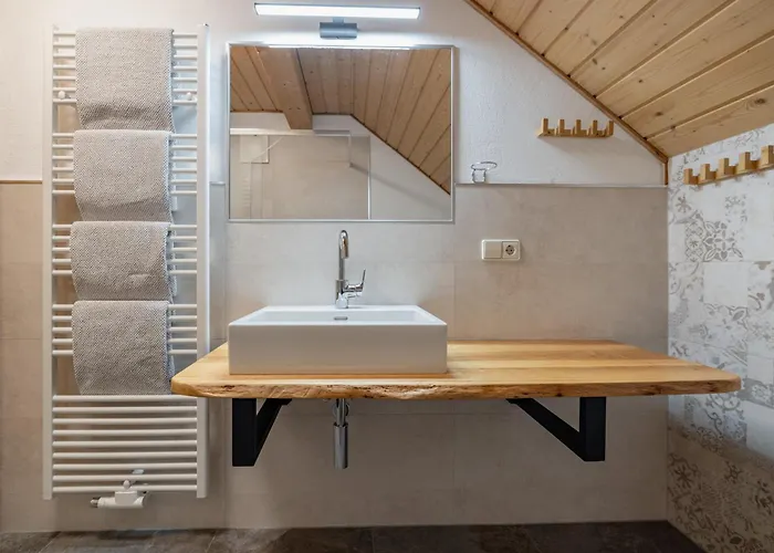 Schullerhof Guest house Hermagor-Pressegger See