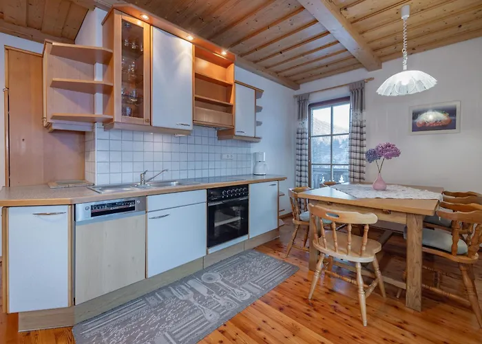 게스트하우스 Schullerhof 3*